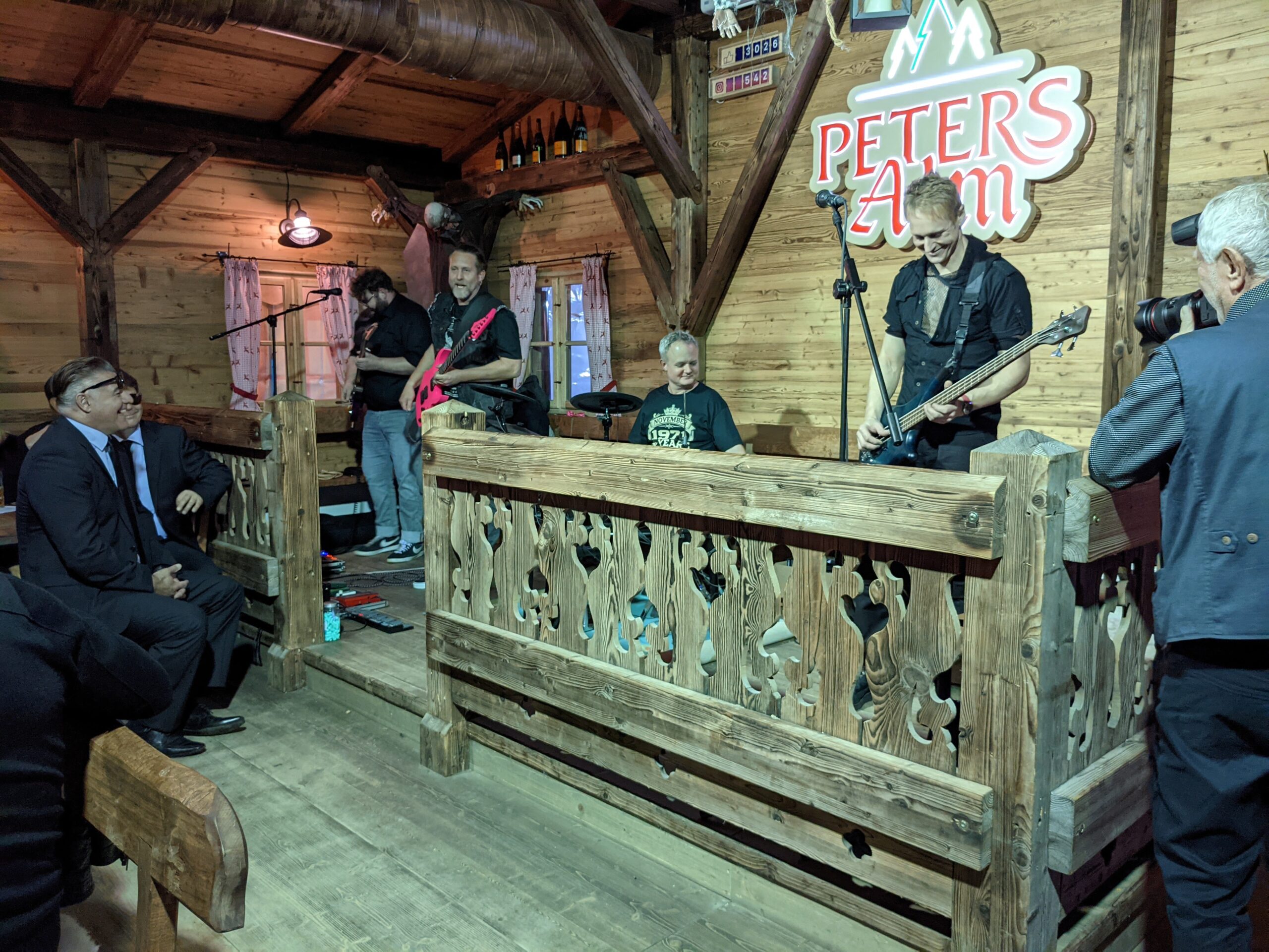 PXL_20211106_195257736.NIGHT